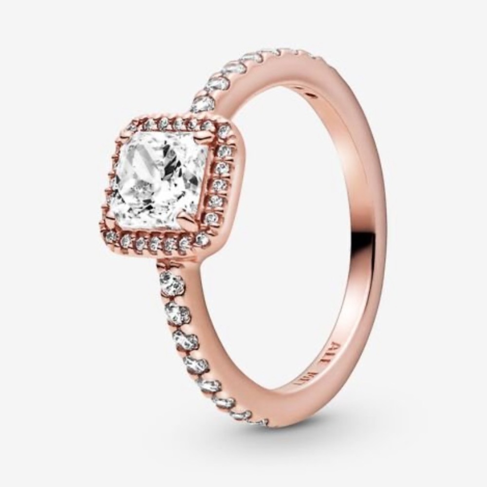 PANDORA RING square timeless elegance